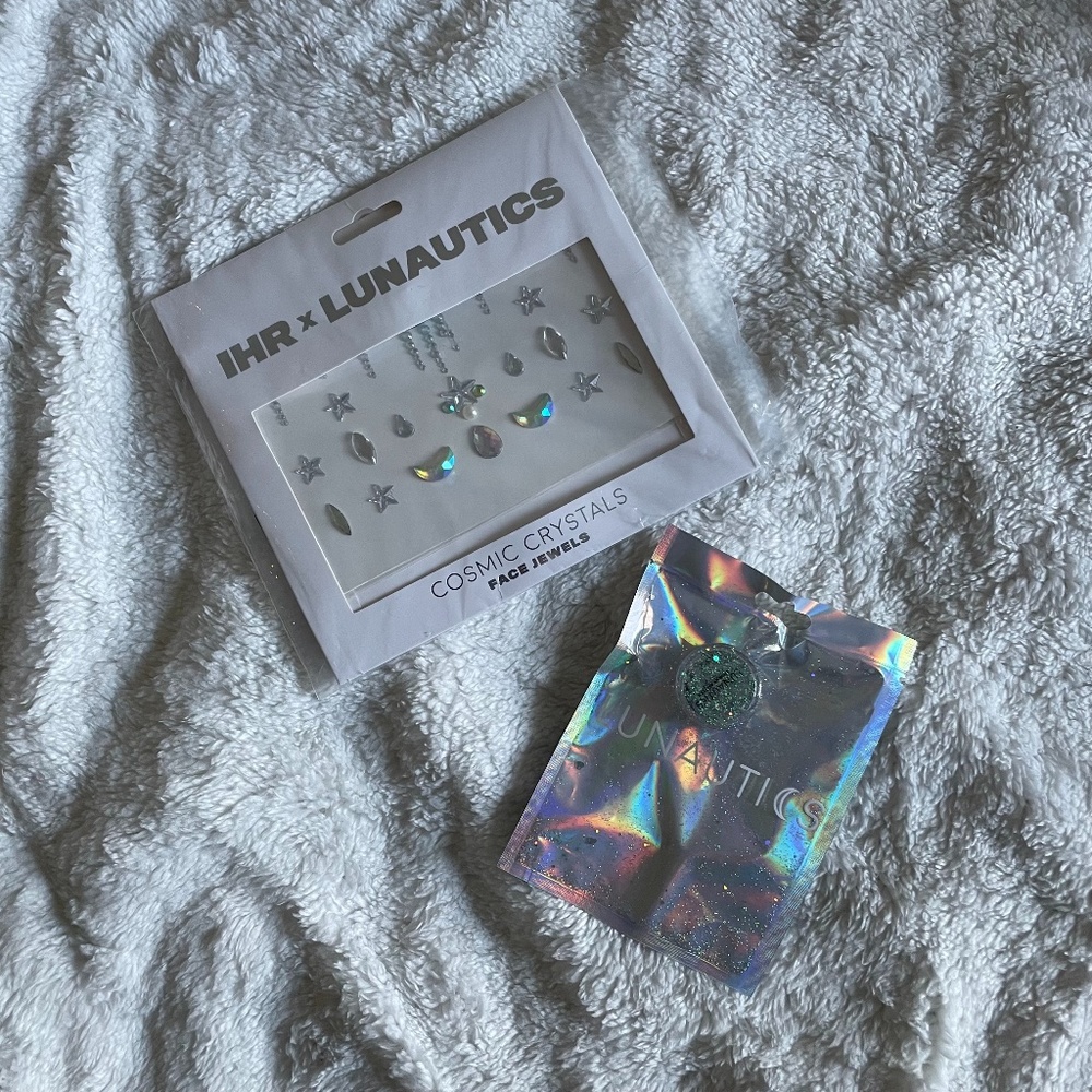 Face and Body Glitter
